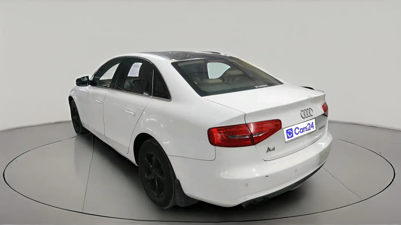 2013 Audi A4 2.0 TDI, Diesel, Automatic, 90,037 km, exterior