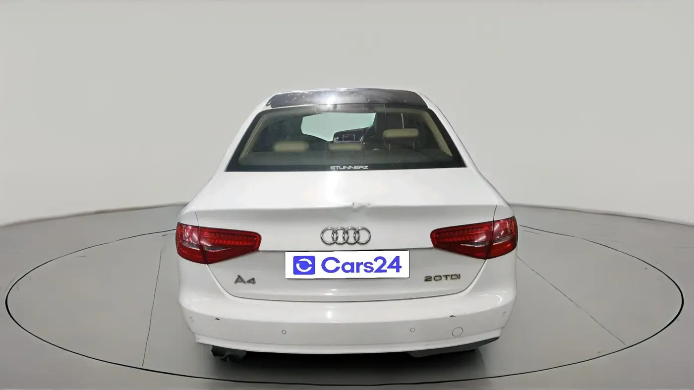 2013 Audi A4 2.0 TDI, Diesel, Automatic, 90,037 km, exterior