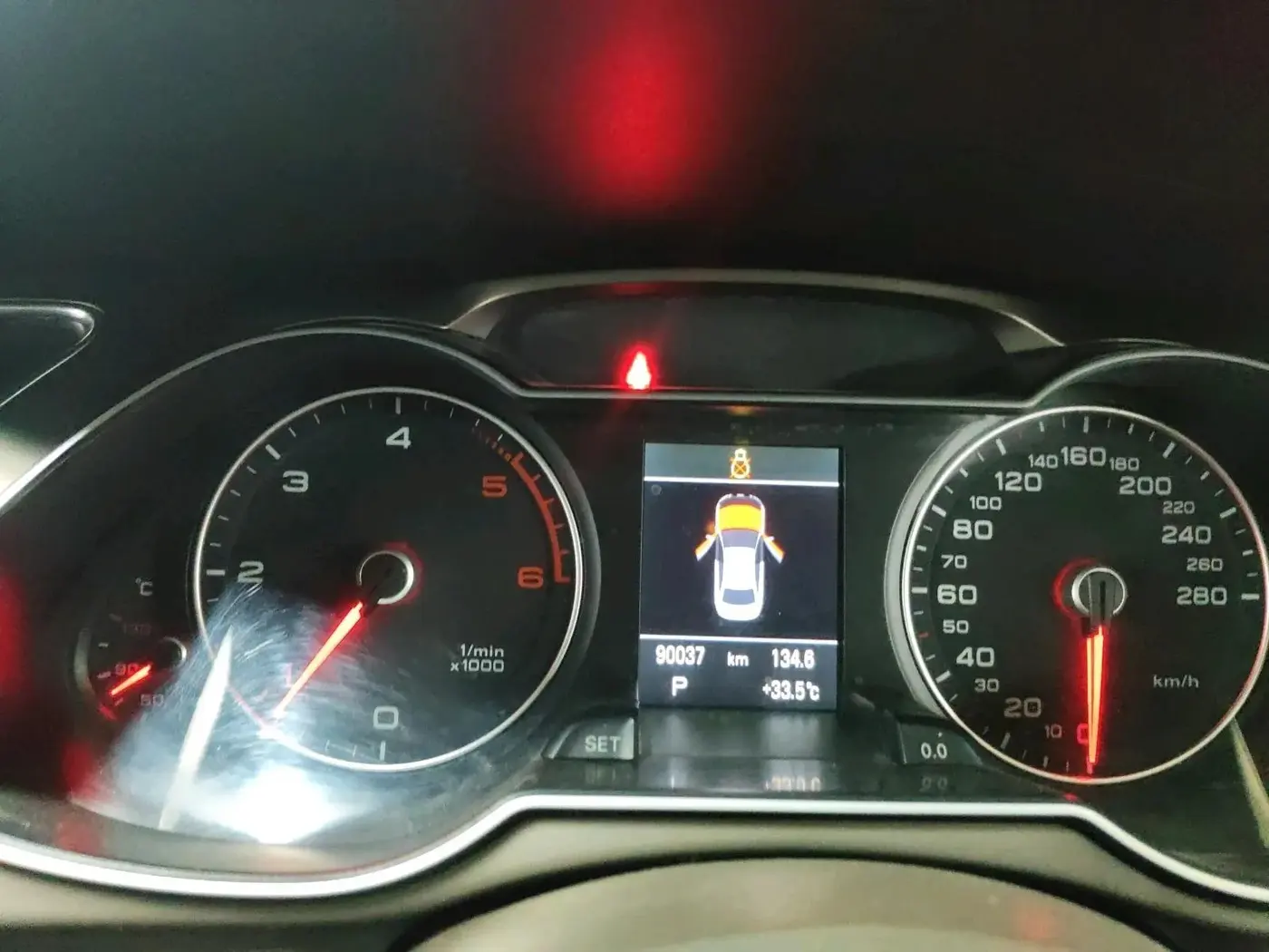 2013 Audi A4 2.0 TDI, Diesel, Automatic, 90,037 km, interior
