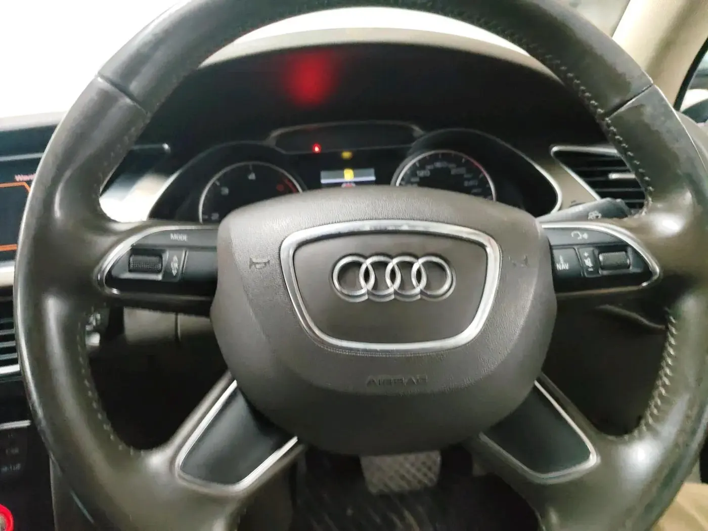 2013 Audi A4 2.0 TDI, Diesel, Automatic, 90,037 km, interior
