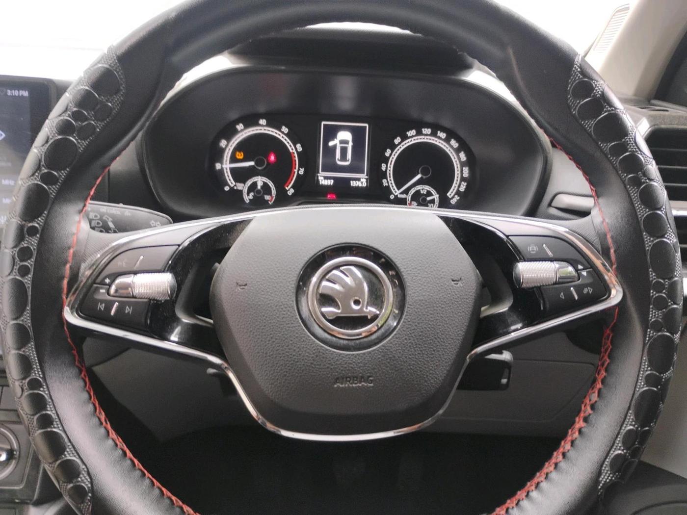 2025 Skoda Kylaq Signature, Petrol, Manual, 14,899 km, interior