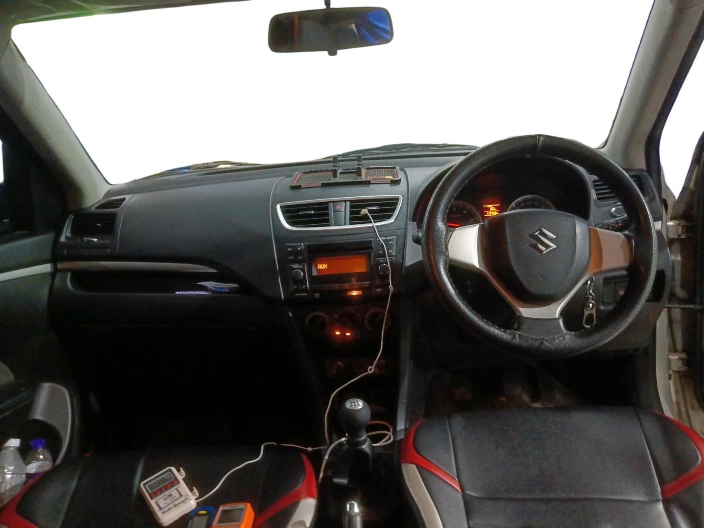 2014 Maruti Swift VDI, Diesel, Manual, 1,19,409 km, interior