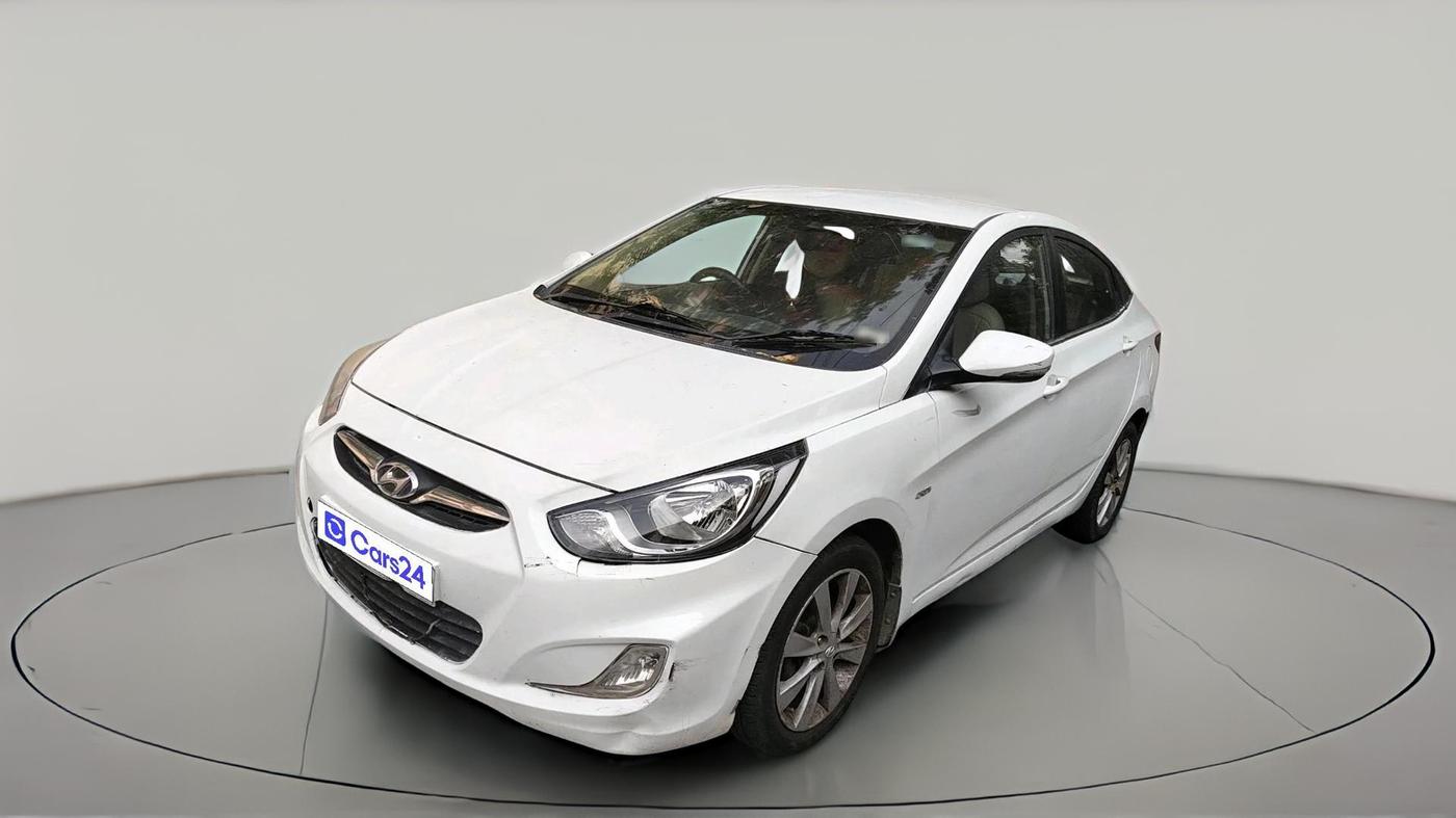 2013 Hyundai Verna FLUIDIC 1.6 CRDI SX, Diesel, Manual, 1,70,794 km, exterior