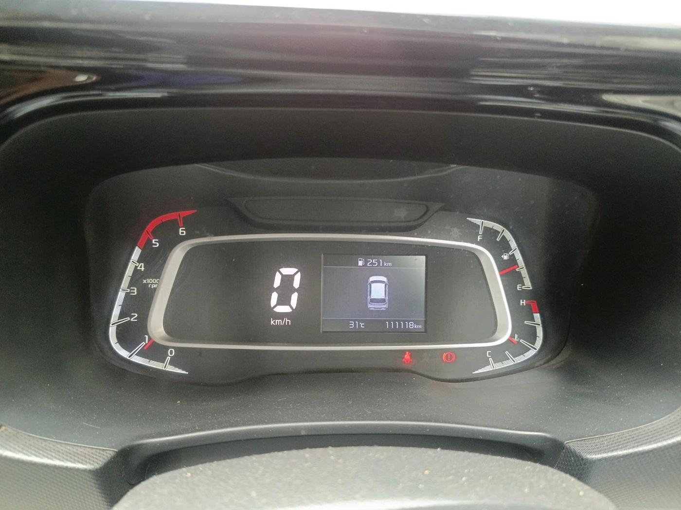 2021 KIA SONET HTX 1.5, Diesel, Manual, 1,11,118 km, interior