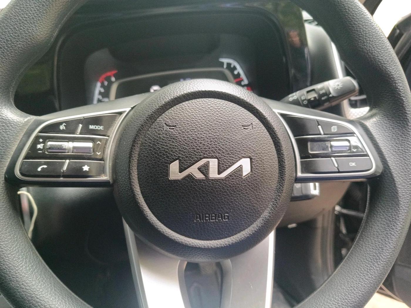 2022 KIA SONET HTK PLUS 1.2, Petrol, Manual, 16,682 km, interior