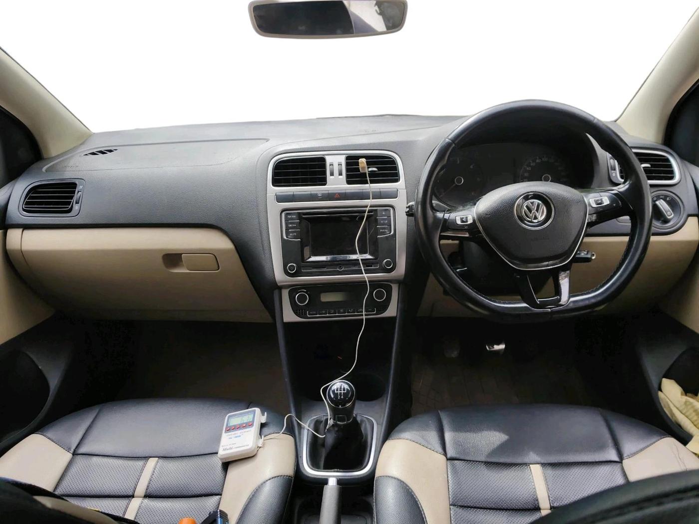 2016 Volkswagen Polo HIGHLINE1.5L, Diesel, Manual, 93,711 km, interior