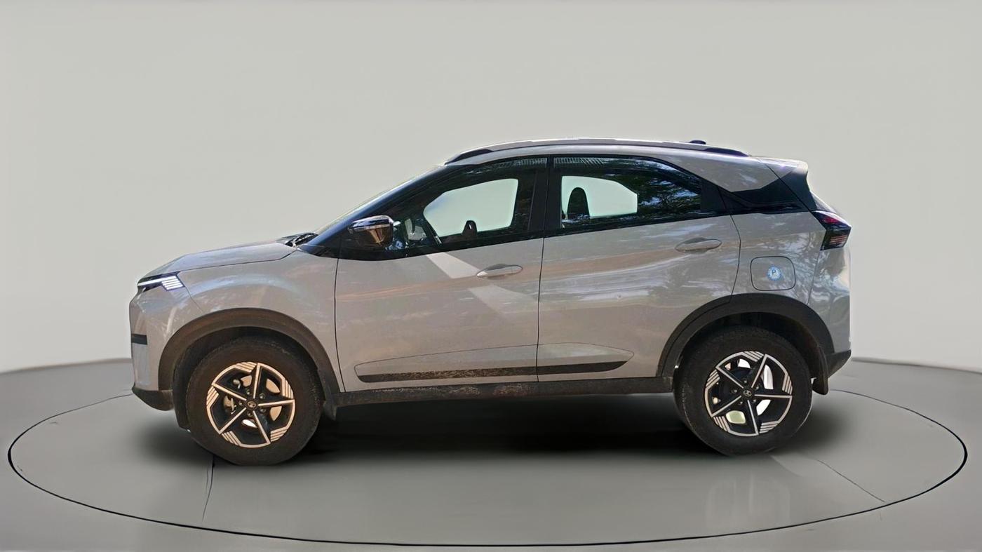 2025 Tata NEXON CREATIVE PLUS S 1.2 REVOTRON 6 AMT DT, Petrol, Automatic, 27,661 km, exterior