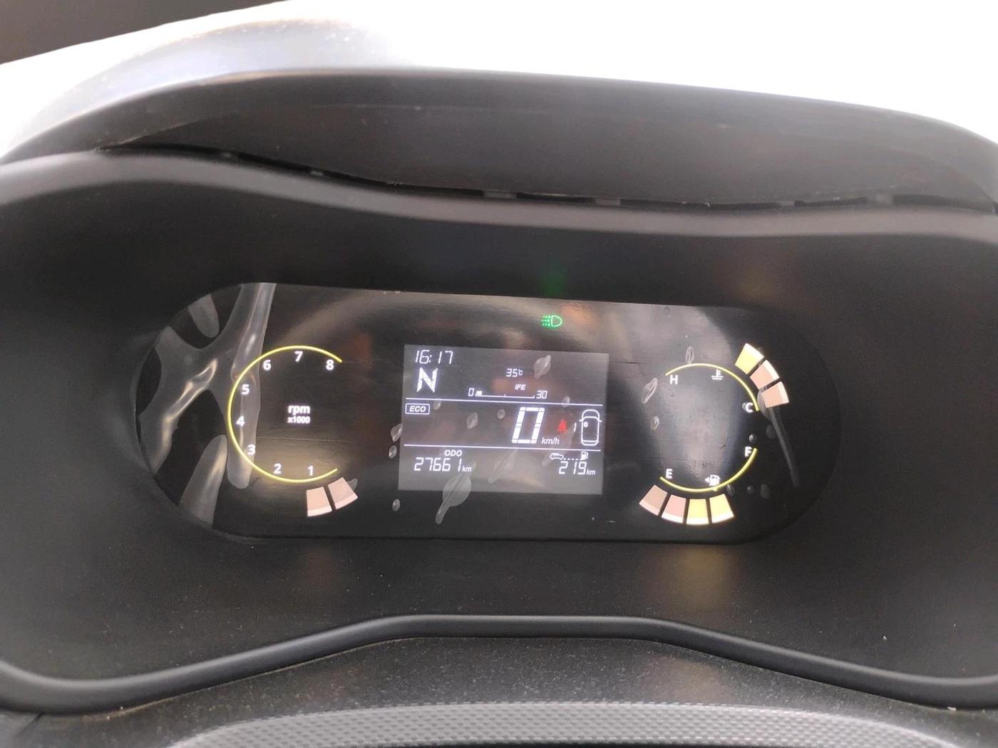 2025 Tata NEXON CREATIVE PLUS S 1.2 REVOTRON 6 AMT DT, Petrol, Automatic, 27,661 km, interior
