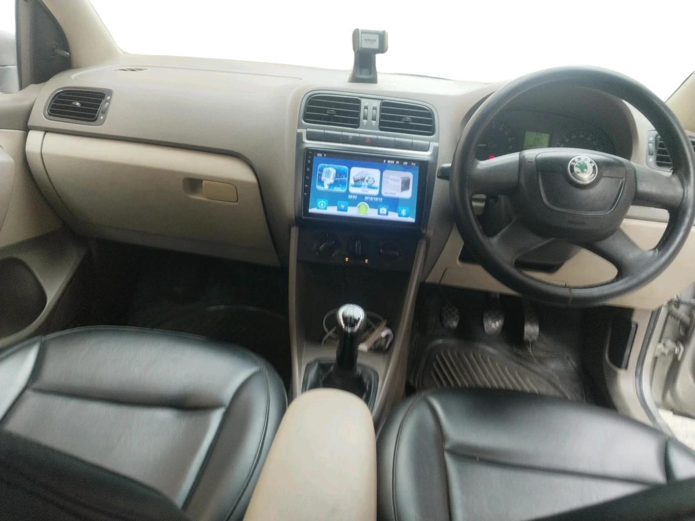 2012 Skoda Rapid AMBITION 1.6 TDI CR MT, Diesel, Manual, 1,24,880 km, interior