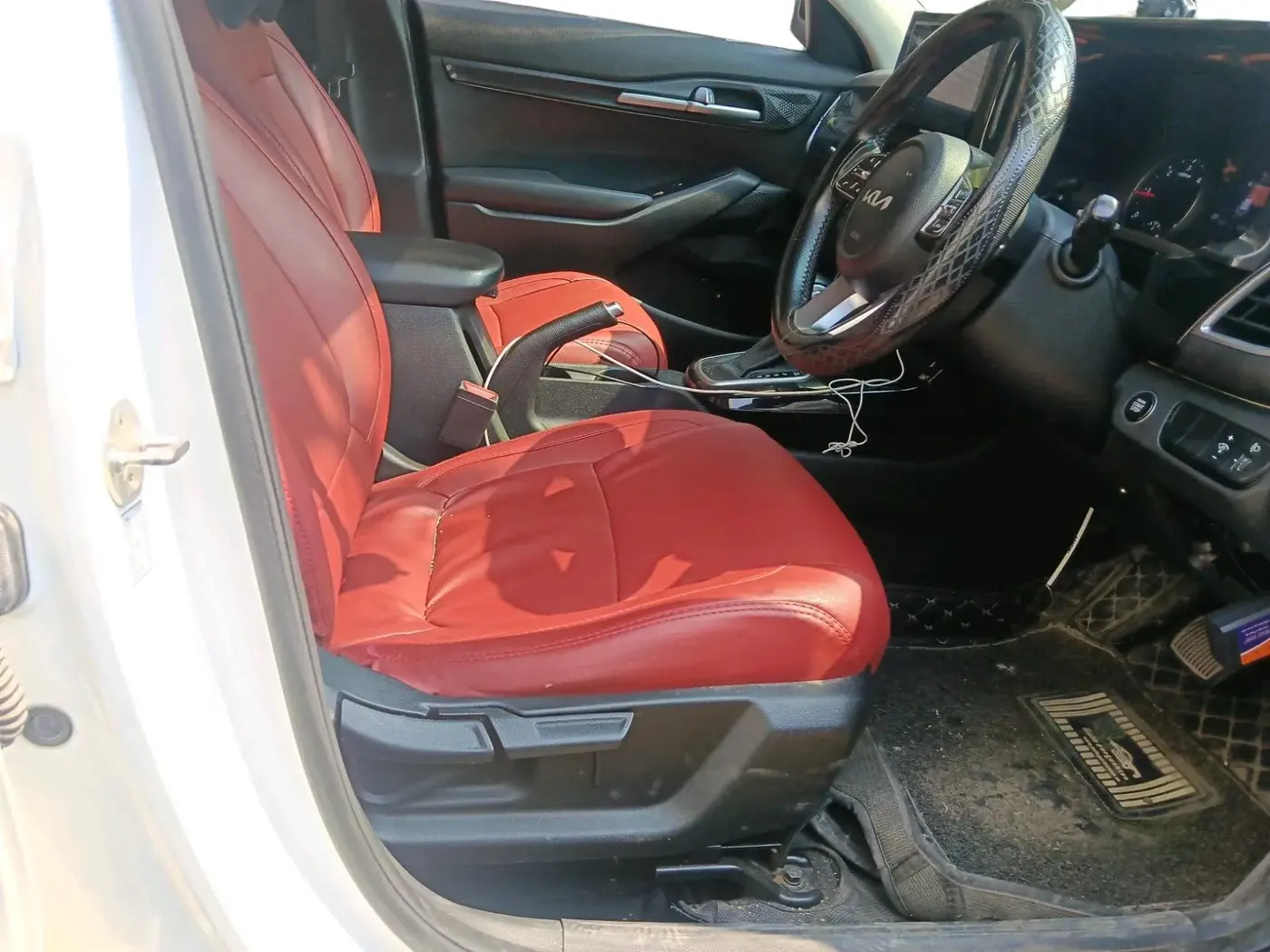 2021 KIA SELTOS HTK PLUS AT 1.5 DIESEL, Diesel, Automatic, 89,360 km, interior