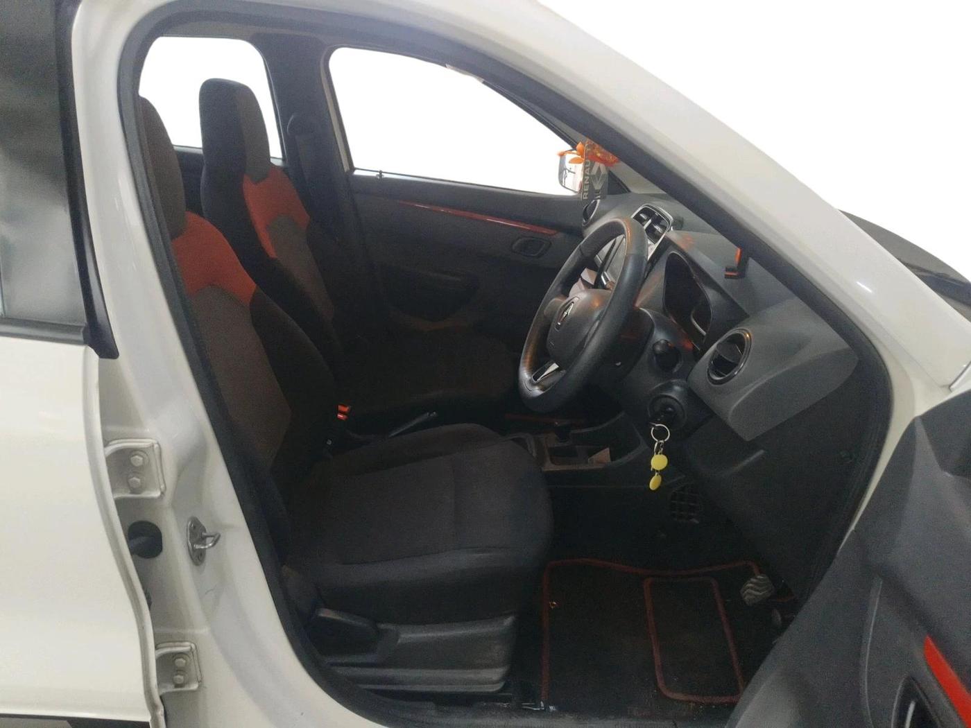 2016 Renault Kwid RXT 1.0 AMT, Petrol, Automatic, 48,145 km, interior