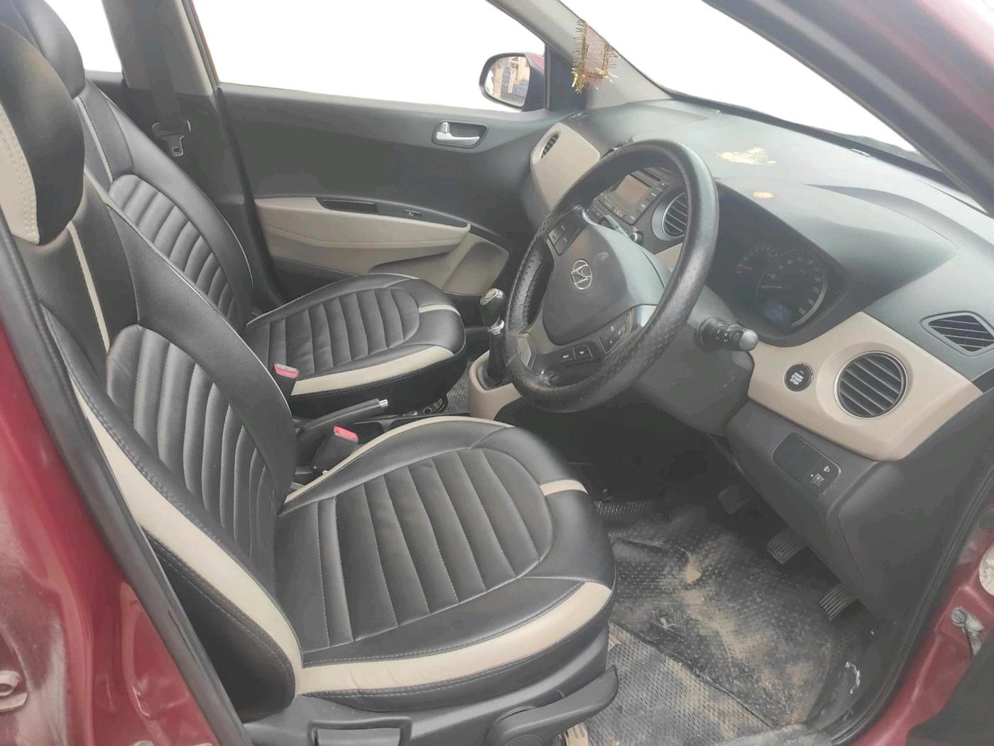 2015 Hyundai Grand i10 ASTA (O) 1.2 KAPPA VTVT, Petrol, Manual, 1,18,582 km, interior