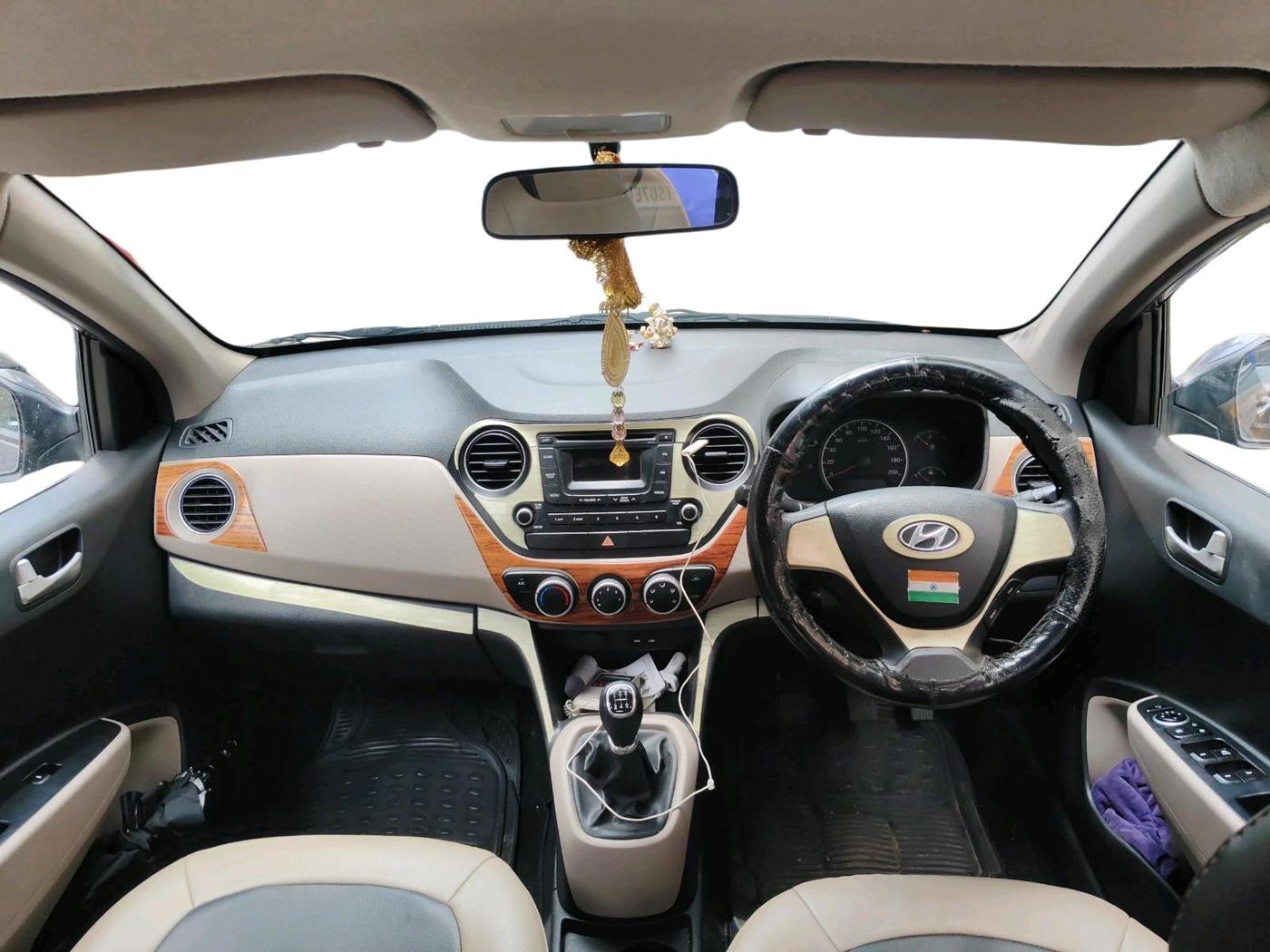 2014 Hyundai Grand i10 SPORTZ 1.2 KAPPA VTVT, Petrol, Manual, 32,732 km, interior
