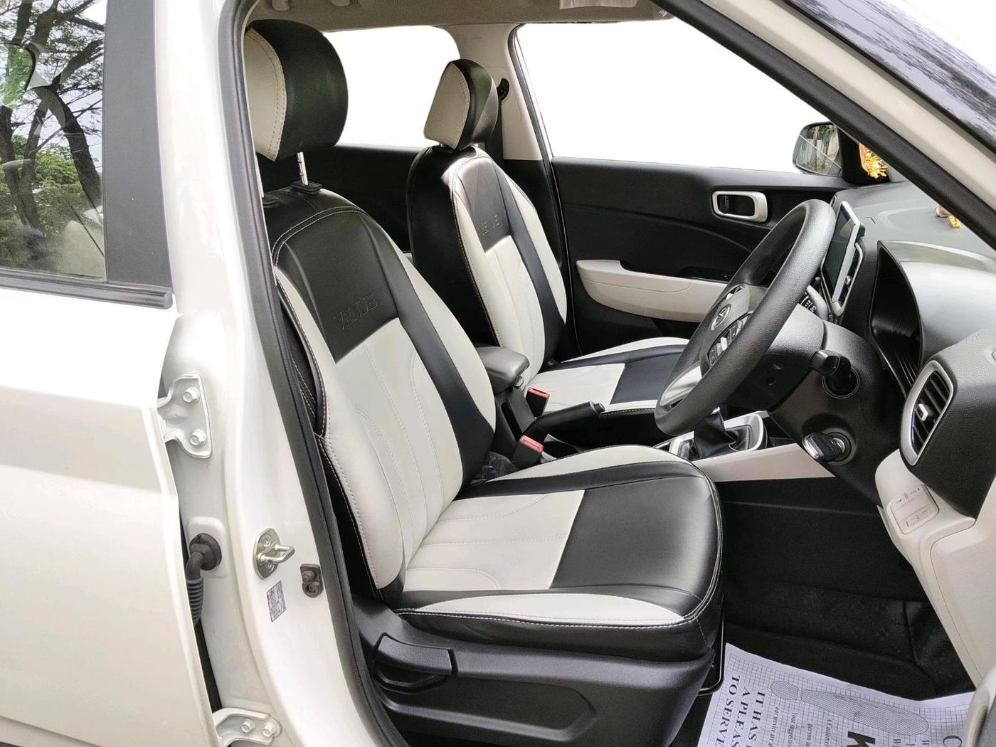 2024 Hyundai VENUE Executive 1.0 Turbo MT, Petrol, Manual, 18,783 km, interior