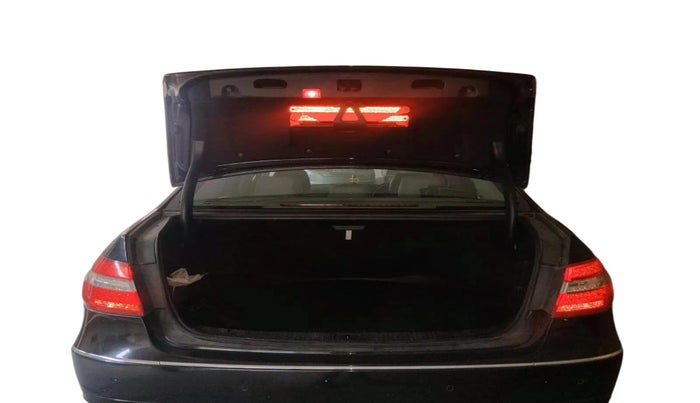 2010 Mercedes Benz E Class E200 CGI ELEGANCE, Petrol, Automatic, 58,781 km, exterior