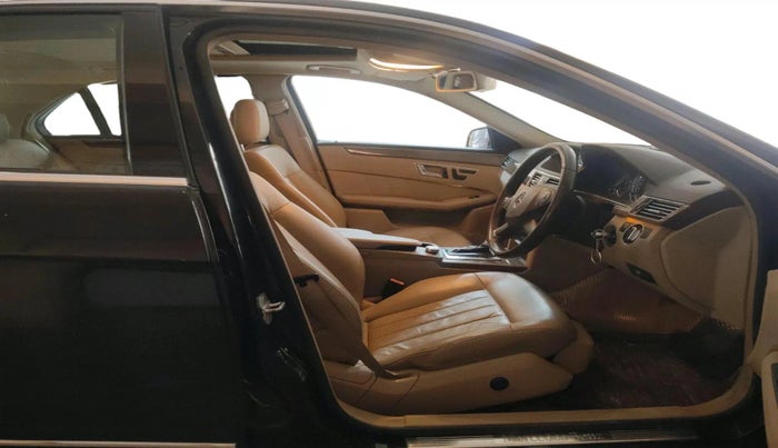 2010 Mercedes Benz E Class E200 CGI ELEGANCE, Petrol, Automatic, 58,781 km, interior
