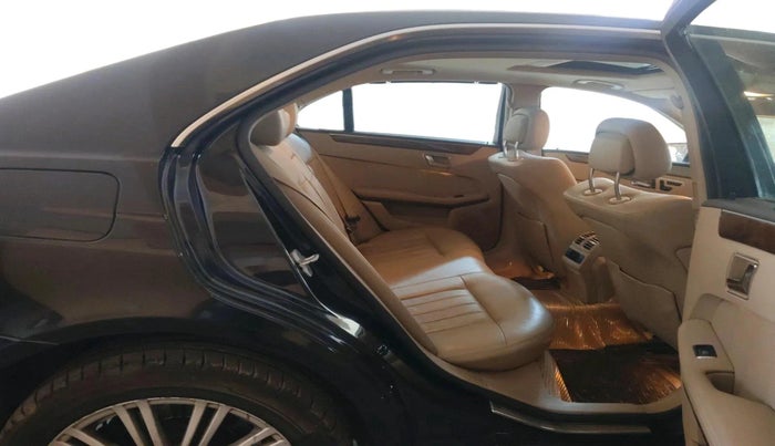 2010 Mercedes Benz E Class E200 CGI ELEGANCE, Petrol, Automatic, 58,781 km, interior