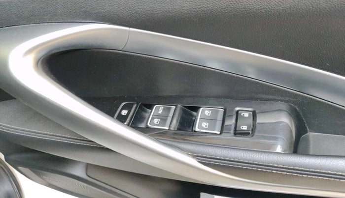 2019 MG HECTOR SHARP 2.0 DIESEL, Diesel, Manual, 1,17,645 km, interior