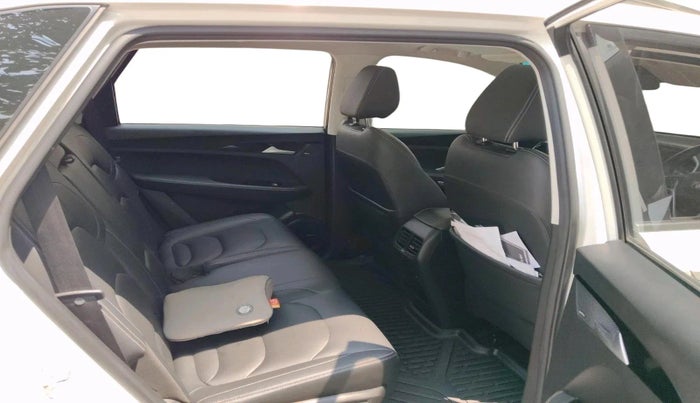 2019 MG HECTOR SHARP 2.0 DIESEL, Diesel, Manual, 1,17,645 km, interior