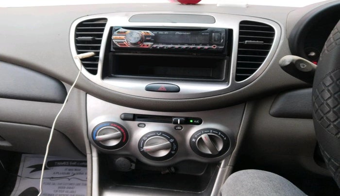 2012 Hyundai i10 MAGNA 1.1 LPG, Petrol, Manual, 88,665 km, interior