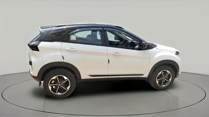 2026 Tata NEXON Fearless Plus PS DT Diesel AMT, Diesel, Automatic, 12,835 km, exterior