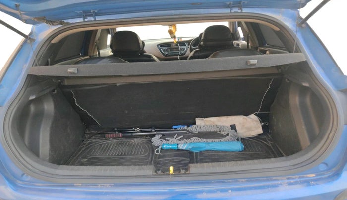 2019 Hyundai Elite i20 MAGNA PLUS 1.4 CRDI, Diesel, Manual, 1,28,033 km, exterior