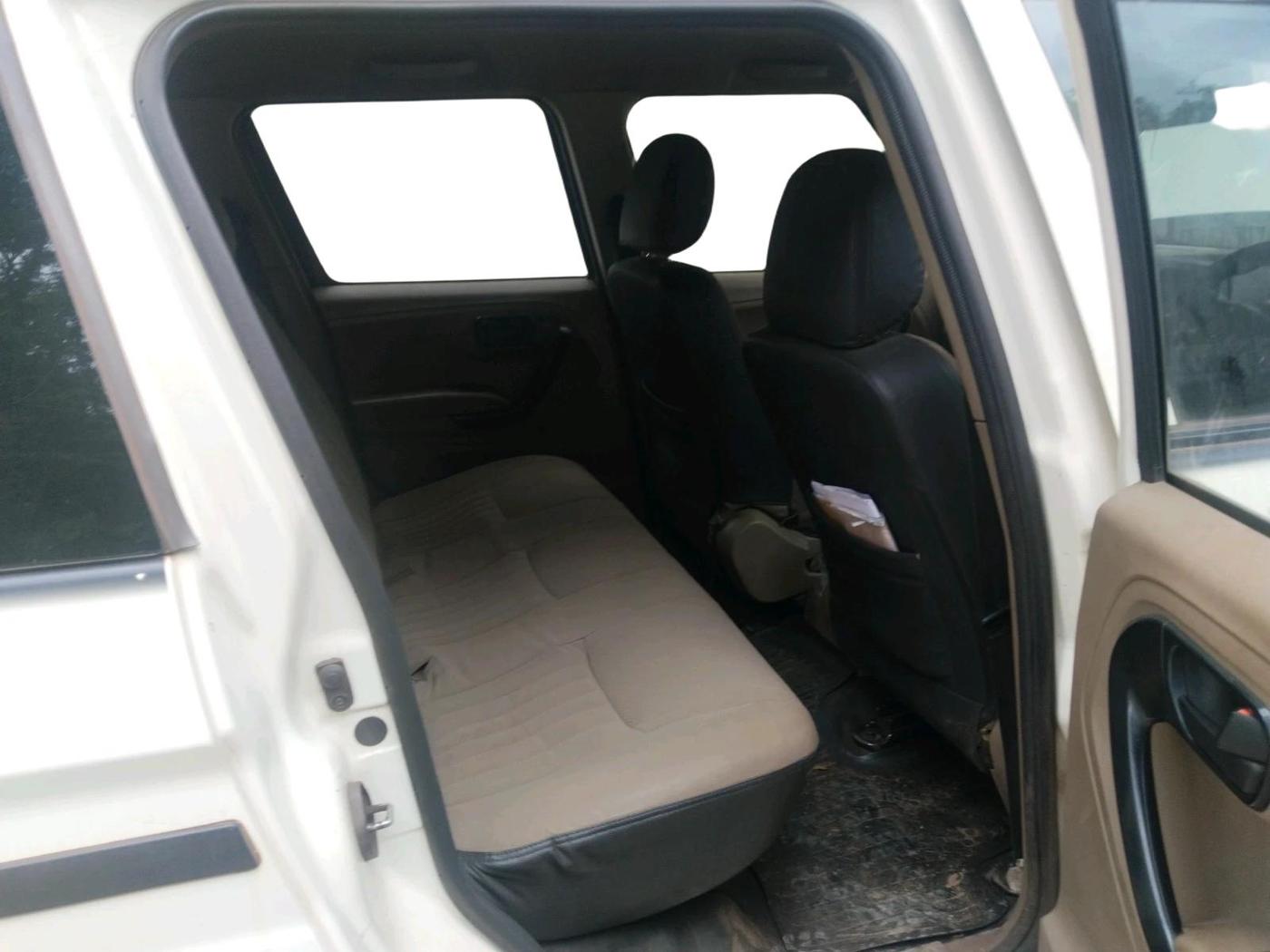 2022 Mahindra BOLERO NEO N 4, Diesel, Manual, 97,087 km, interior