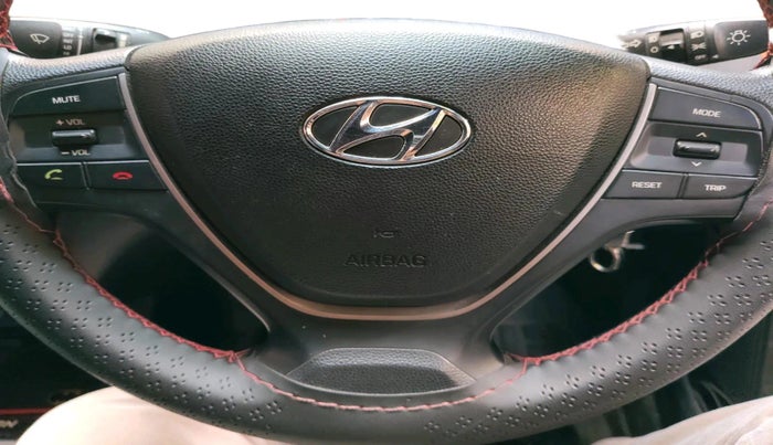 2017 Hyundai Elite i20 ASTA 1.2 DUAL TONE, Petrol, Manual, 1,34,932 km, interior