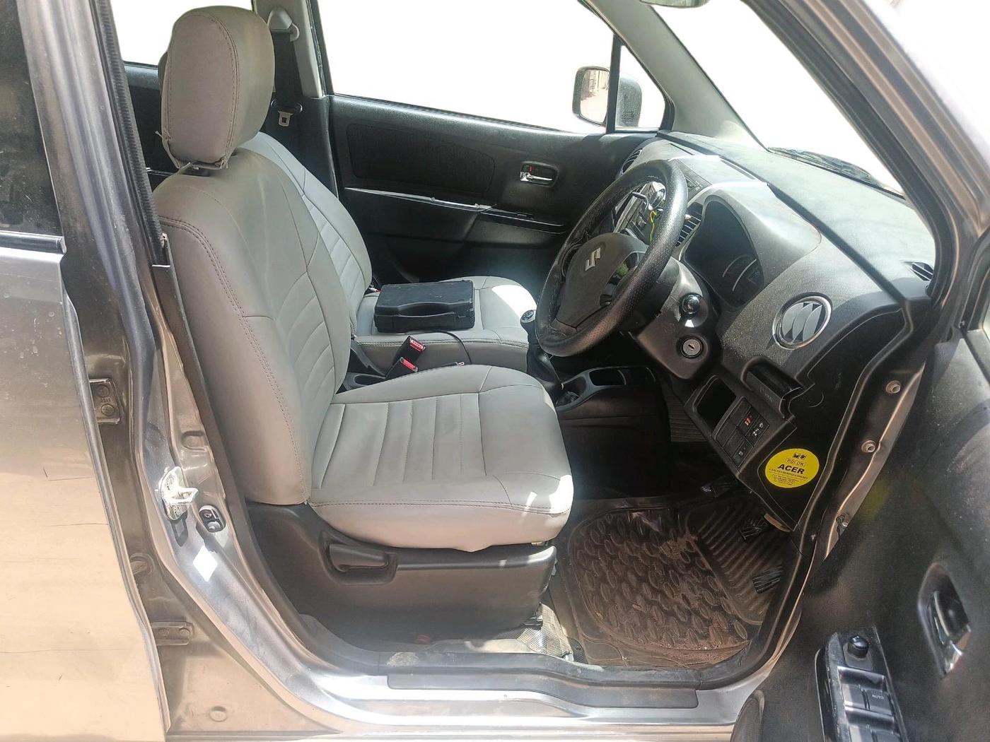 2013 Maruti Wagon R Stingray VXI, Petrol, Manual, 73,019 km, interior