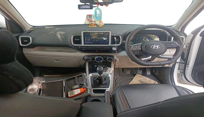 2024 Hyundai VENUE SX 1.2 PETROL, Petrol, Manual, 13,643 km, interior