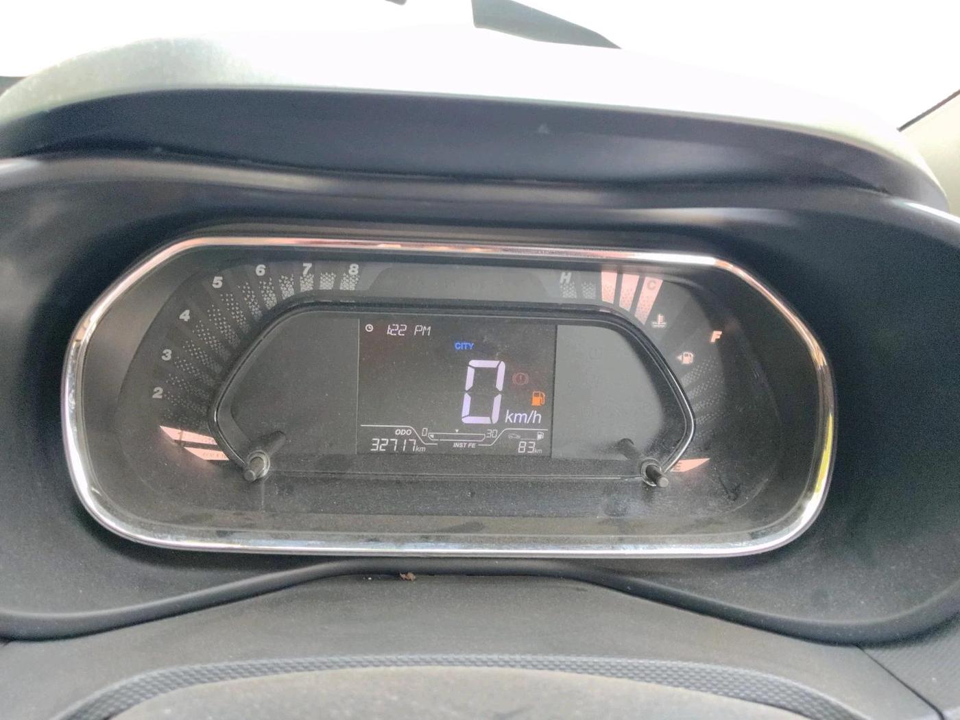 2022 Tata NEXON XM SUNROOF PETROL, Petrol, Manual, 32,717 km, interior
