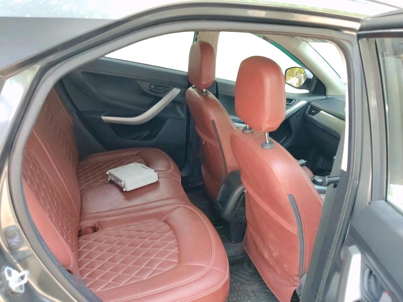 2022 Tata NEXON XM SUNROOF PETROL, Petrol, Manual, 32,717 km, interior
