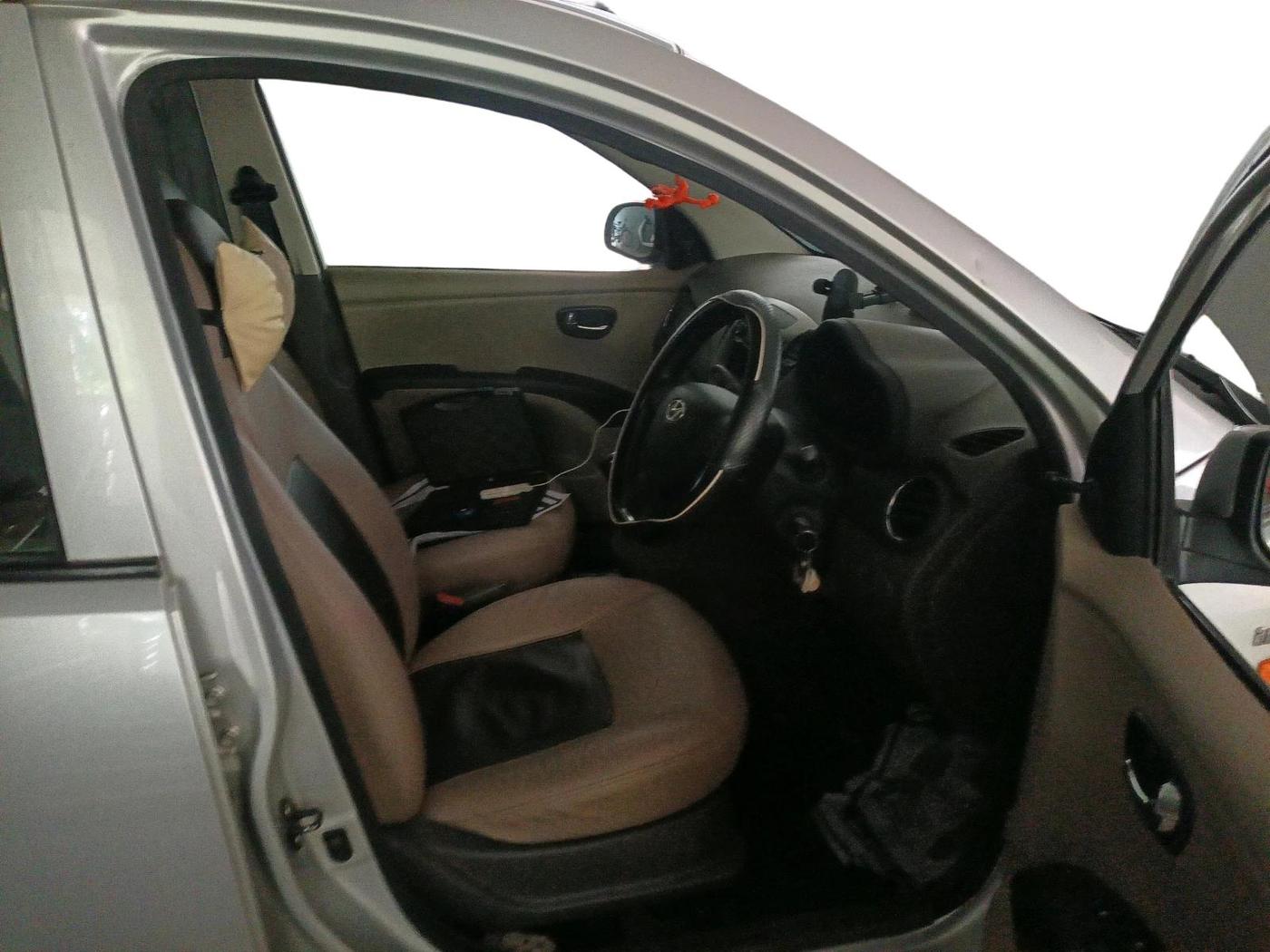 2013 Hyundai i10 MAGNA 1.1 LPG, Petrol, Manual, 71,817 km, interior