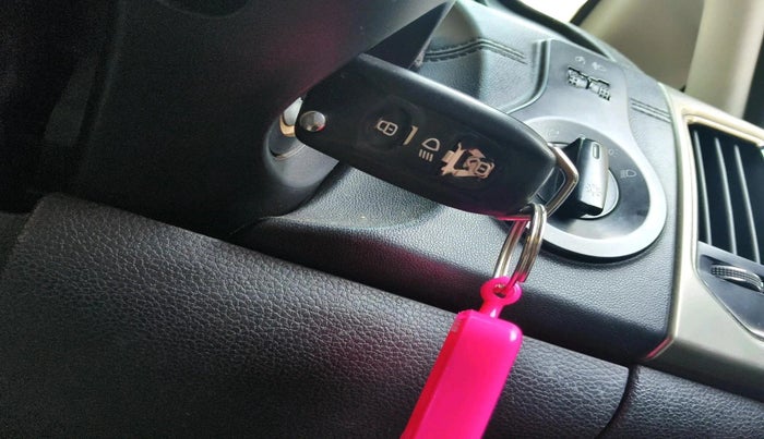 2018 Tata Hexa XT 4X2 7 STR, Diesel, Manual, 1,10,530 km, interior