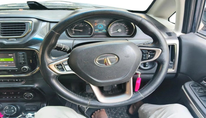 2018 Tata Hexa XT 4X2 7 STR, Diesel, Manual, 1,10,530 km, interior