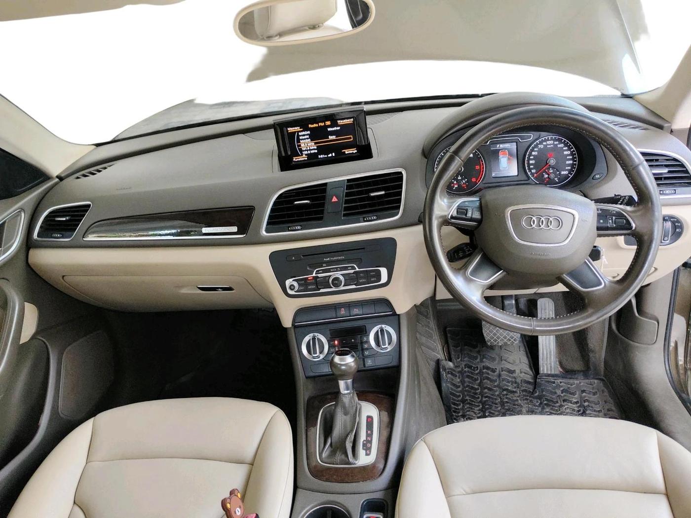 2014 Audi Q3 2.0 TDI QUATTRO, Diesel, Automatic, 72,411 km, interior