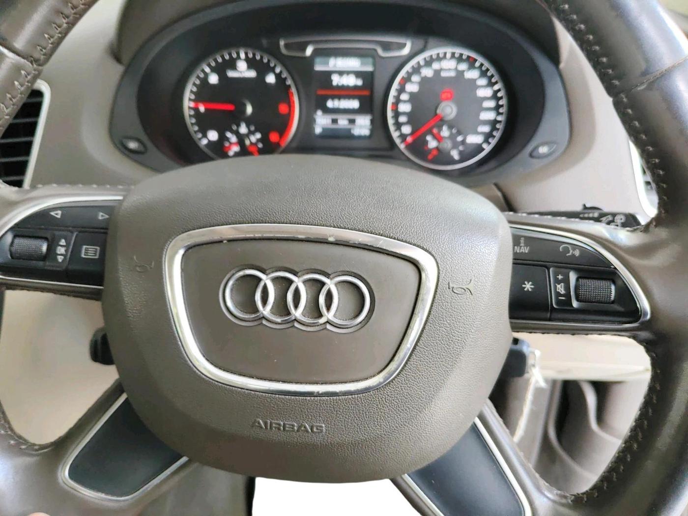 2014 Audi Q3 2.0 TDI QUATTRO, Diesel, Automatic, 72,411 km, interior