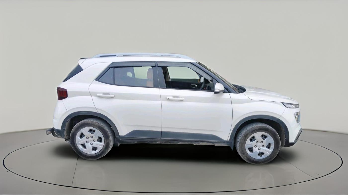 2021 Hyundai VENUE S+ 1.2, Petrol, Manual, 62,174 km, exterior