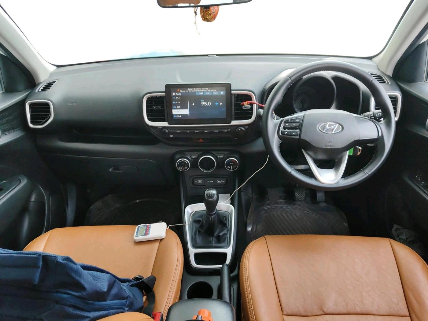 2021 Hyundai VENUE S+ 1.2, Petrol, Manual, 62,174 km, interior