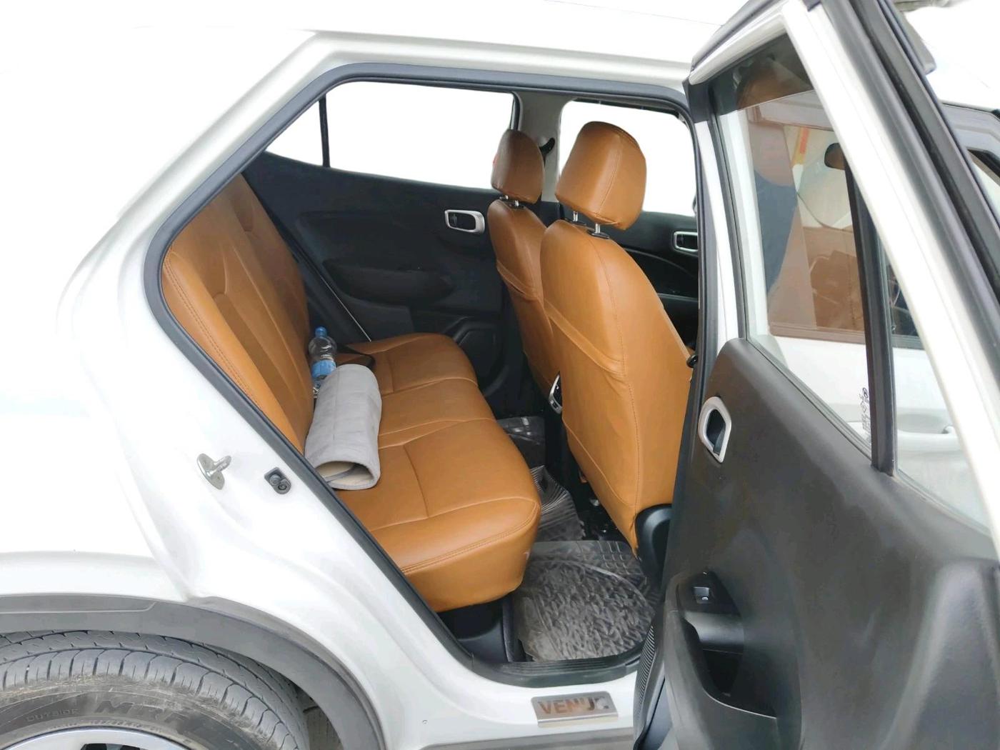 2021 Hyundai VENUE S+ 1.2, Petrol, Manual, 62,174 km, interior