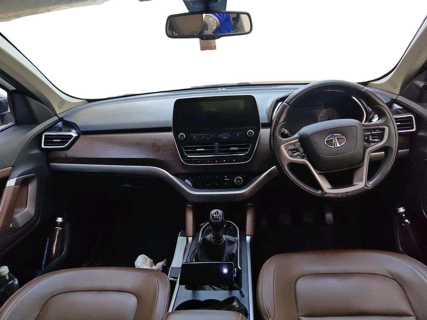 2020 Tata Harrier XZ PLUS 2.0L DUAL TONE, Diesel, Manual, 2,14,926 km, interior
