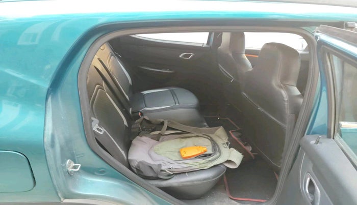 2021 Renault Kwid CLIMBER 1.0 AMT (O), Petrol, Automatic, 33,181 km, interior