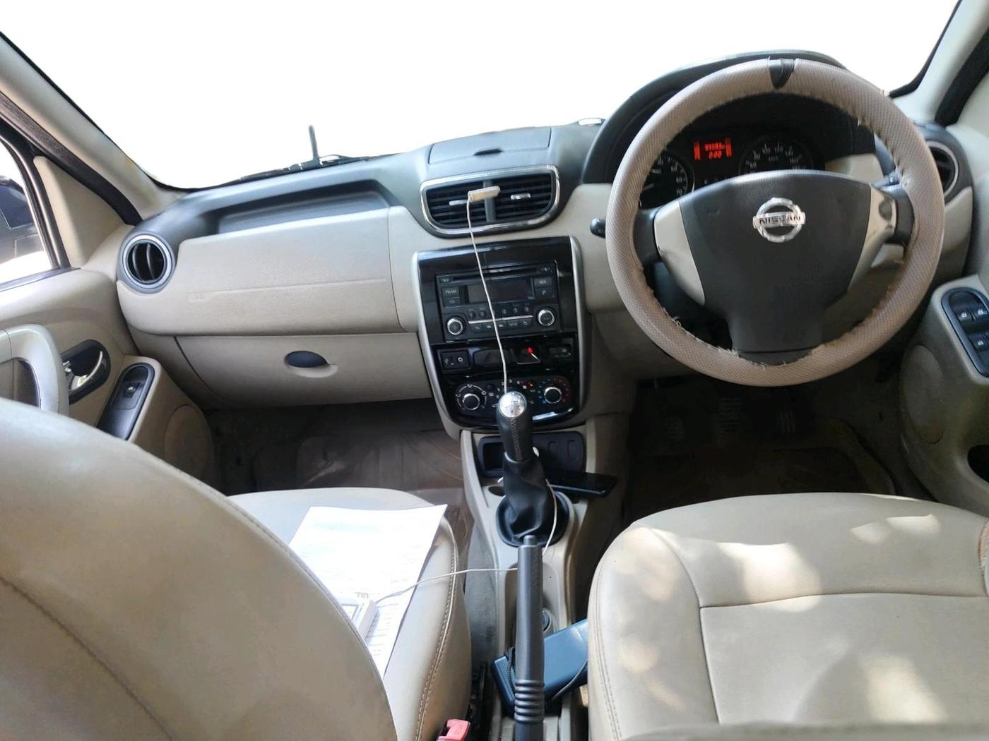 2015 Nissan Terrano XL D PLUS, Diesel, Manual, 99,083 km, interior