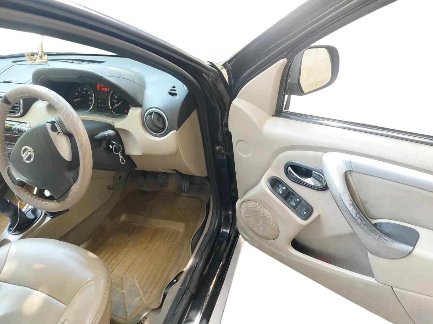 2015 Nissan Terrano XL D PLUS, Diesel, Manual, 99,083 km, interior