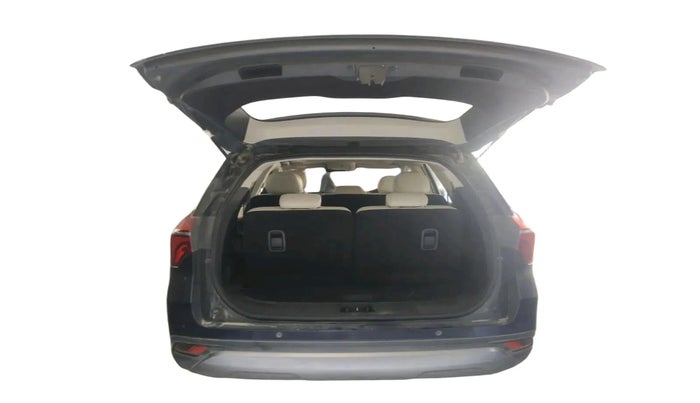 2023 Mahindra XUV700 AX 7 LUXURY D AWD AT 7 STR, Diesel, Automatic, 89,155 km, exterior