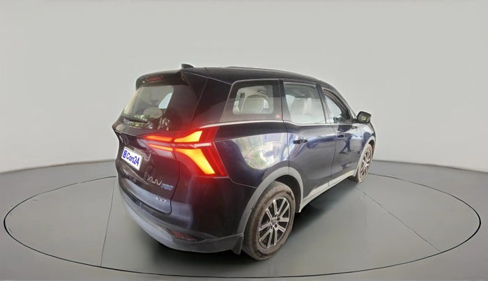 2023 Mahindra XUV700 AX 7 LUXURY D AWD AT 7 STR, Diesel, Automatic, 89,155 km, exterior
