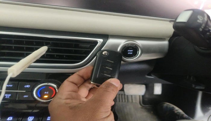 2023 Mahindra XUV700 AX 7 LUXURY D AWD AT 7 STR, Diesel, Automatic, 89,155 km, interior