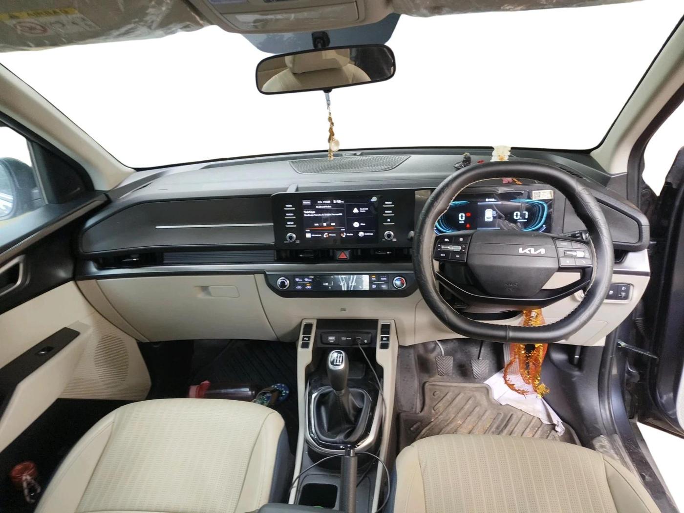 2025 KIA Carens Clavis HTK Plus (O) 1.5 Diesel MT, Diesel, Manual, 19,869 km, interior