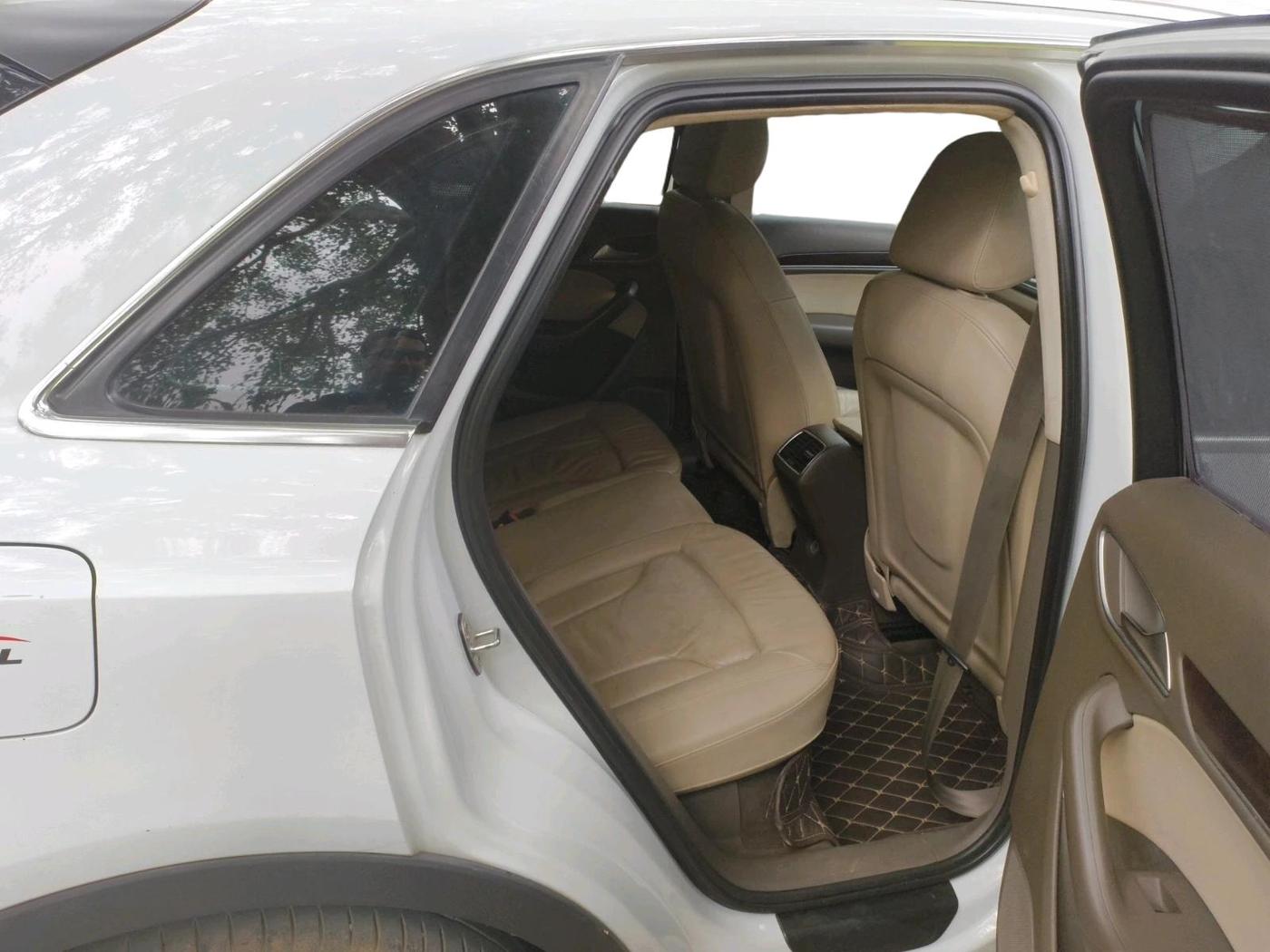 2012 Audi Q3 2.0 TDI QUATTRO, Diesel, Automatic, 1,30,389 km, interior