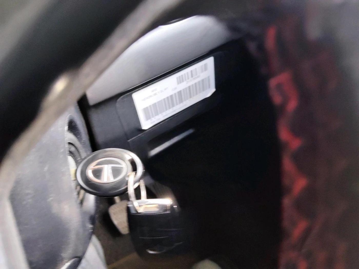 2023 Tata NEXON XE PETROL, Petrol, Manual, 81,758 km, interior